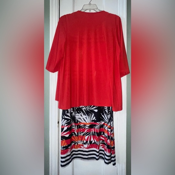 Tropical Print Sleeveless Dress with Red Overlay - Picture 3 of 5